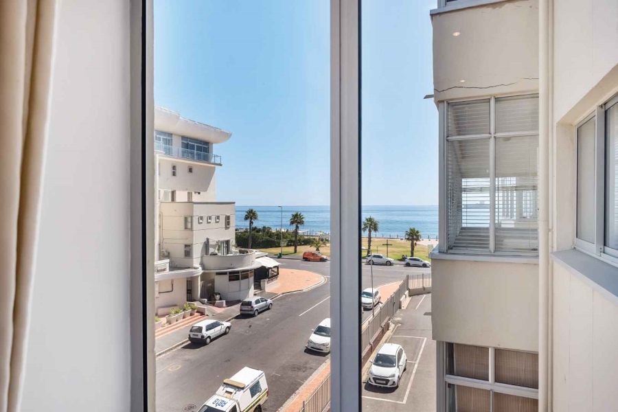 1 Bedroom Property for Sale in Mouille Point Western Cape